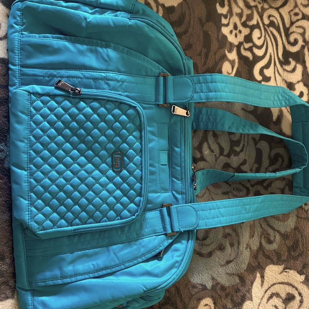 Lug gym bag - like new.